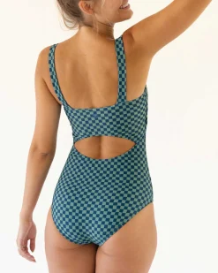 Online Sandbar One Piece One Pieces