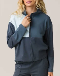New Cloud Nomad Jacket Tops