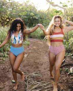 Outlet Core Crop Swim Tops