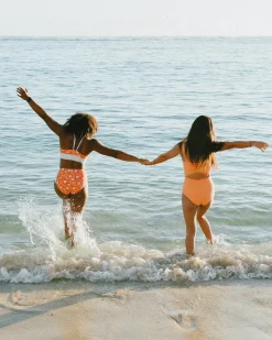 Outlet Surf Crop Swim Tops